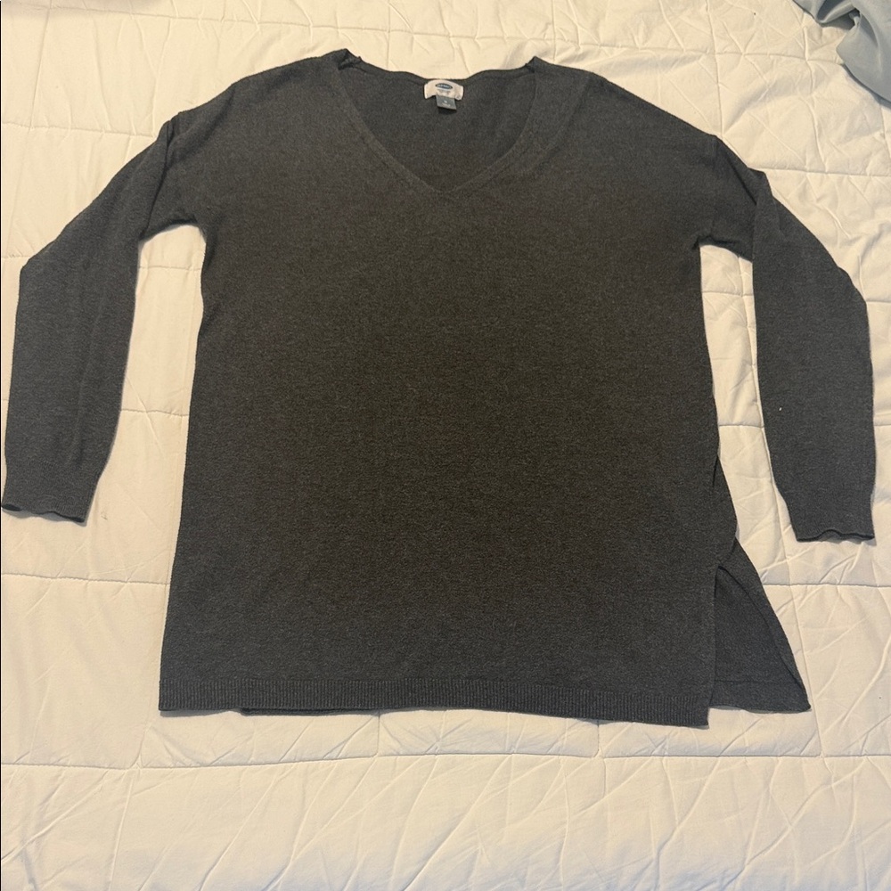 Old Navy Women's Charcoal V-Neck Sweater